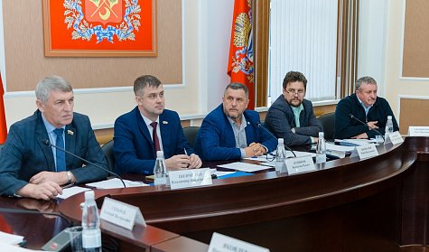 Депутаты готовятся к первому чтению проекта бюджета 